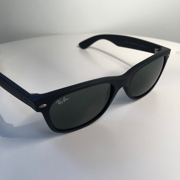 Ray-Ban New Wayfarer Black Classic Sunglasses - Picture 6 of 6